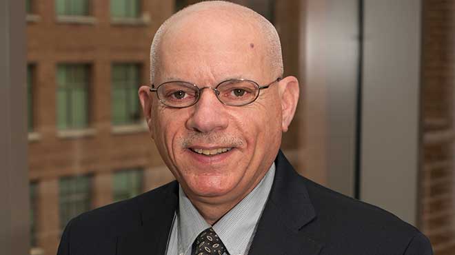 Stephen Ostroff, comisionado interino de la FDA.
