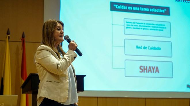 María Augusta Hermida, rectora de la Universidad de Cuenca.