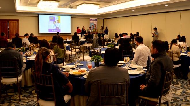 Presentacin oficial de la Especializacin en Medicina del Trabajo de la UISEK.