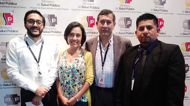 Fernando Naranjo, Grace Loza, Alberto Castillo y Jos Pilligua, mdicos tratantes del HEEE