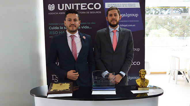 Santiago Castro, gerente general de Uniteco en Ecuador, y Daniel Soto, director de DS Legal Group Ecuador.