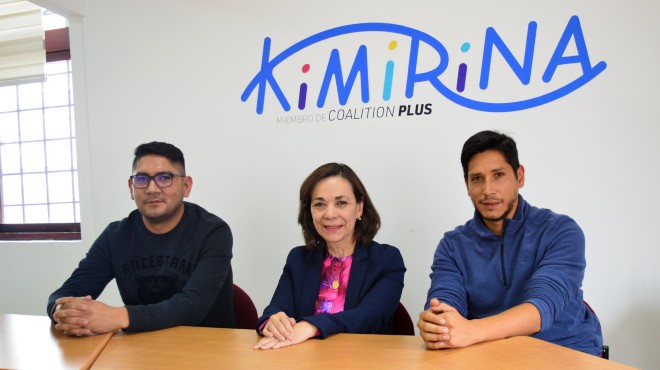 Jimmy Medina, Amira Herdoiza y Renato Jaramillo, de Kimirina. 