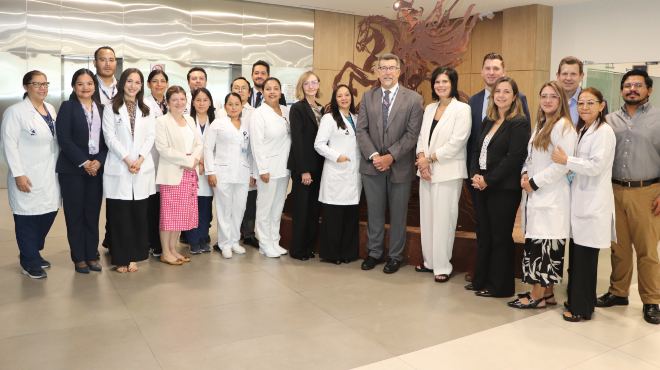 Visita del equipo multidisciplinario de Mayo Clinic.