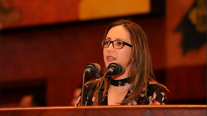 Vernica Espinosa, ministra de Salud en el pleno de la Asamblea.