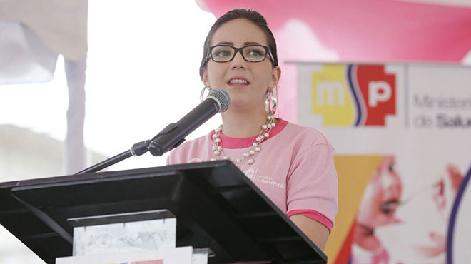 Vernica Espinosa, ministra de Salud.