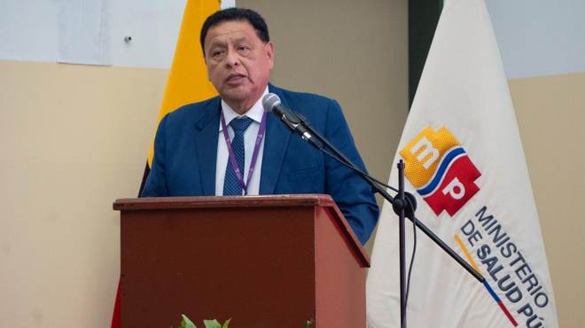 Jaime Bernabé, ministro de Salud.