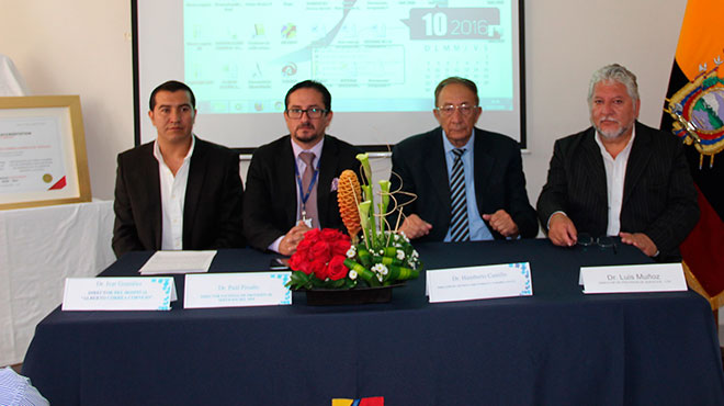 Ivar Gonzlez, director del hospital; Pal Proao, subsecretario de Salud; Humberto Castillo, director Distrital 17D09 y Luis Muoz representante de la zonal 9.