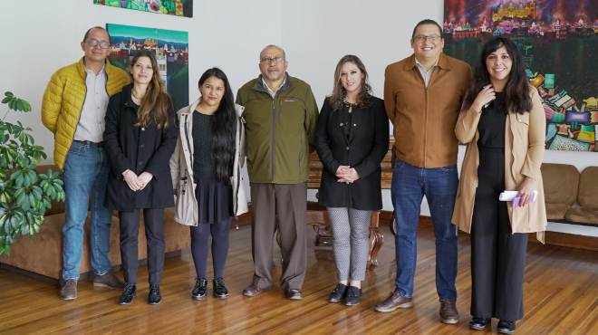 Representantes de la Universidad de Cuenca y del CSC.