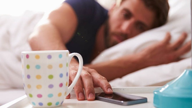 Atencin con el uso del celular al despertar.