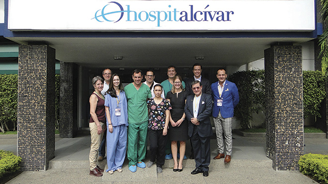 Equipo nacional e internacional de expositores en Clnica Alcvar.