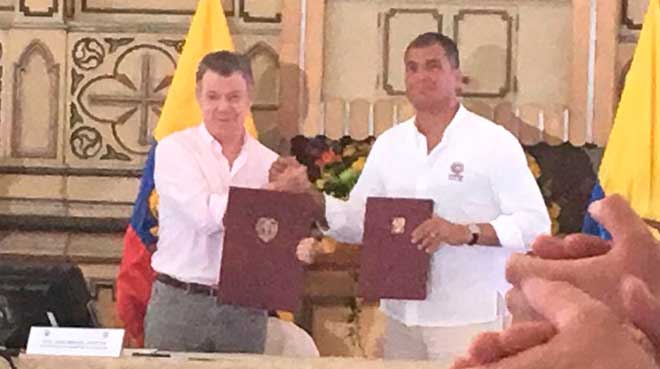Juan Manuel Santos y Rafael Correa.