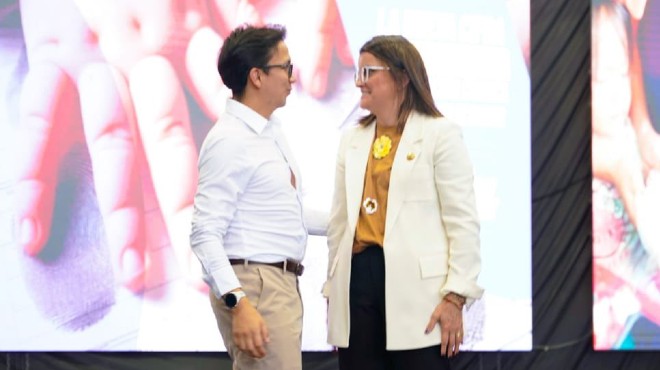Roberto Castillo, director ejecutivo del INEC y, Mara Jos Pinto, secretaria Tcnica de Ecuador Crece Sin Desnutricin Infantil.