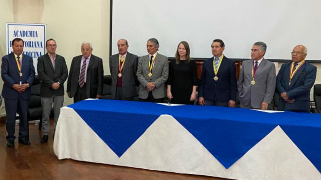 Nuevo directorio Academia Ecuatoriana de Medicina.