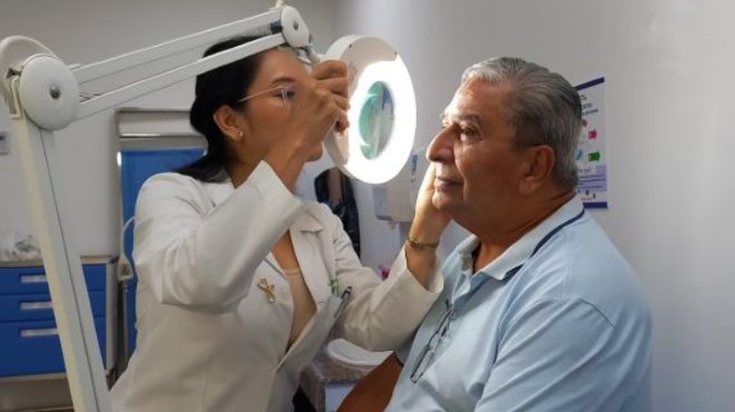 Atencin en el rea de Dermatologa.