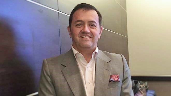 Fabricio Gonzlez, director de la revista cientfica mdica de la UCE.