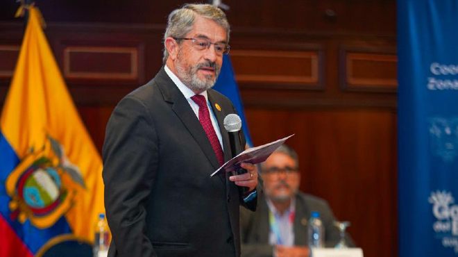 Jos Ruales, ministro de salud.