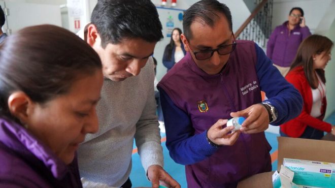 El pas cuenta con terapia con factores de coagulacin VIII, IX y Von Willebrand, ya sean de origen plasmtico o recombinante.