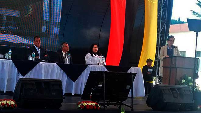 El presidente y la ministra de Salud inauguran unidades de salud.