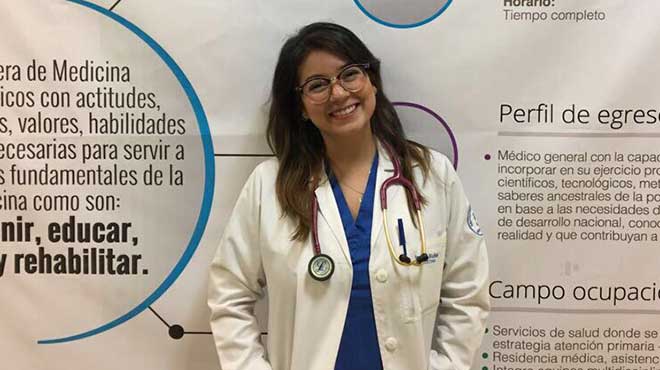 Indira Buike, estudiante de la Universidad del Azuay.