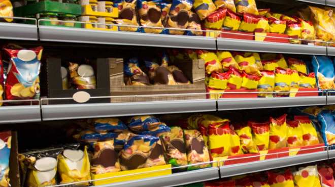 Gran parte del sodio consumido proviene de alimentos procesados y ultraprocesados. 