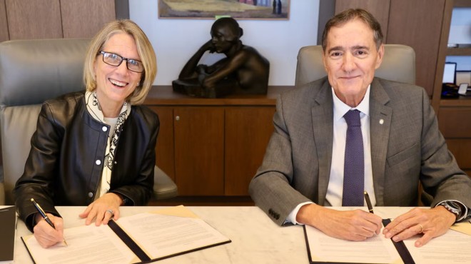 Johanna Mercier y Jarbas Barbosa.