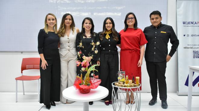 Lanzamiento del nuevo libro de la Universidad de Cuenca.