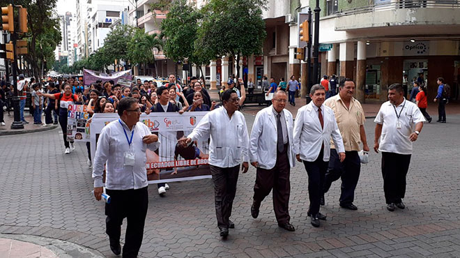 Fumcoradt, colegio de mdicos del Guayas y otras asociaciones.