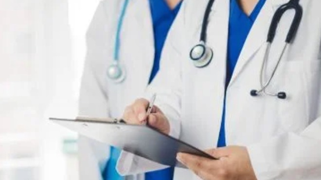 La Aemfyc advierte de los riesgos de desvincular médicos de familia.