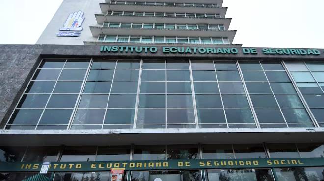 Los profesionales de salud están culminan su proceso de devengación en el IESS.