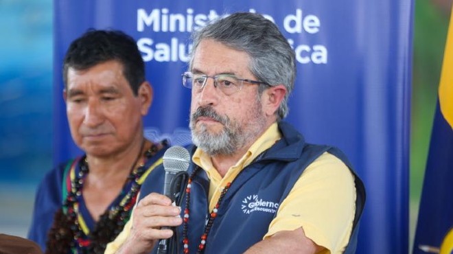 Ministro de Salud, Jos� Ruales. Salud Intercultural