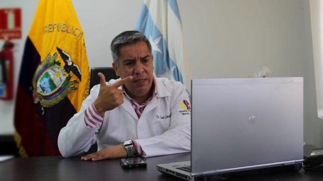 Camilo Salinas, ministro de Salud.