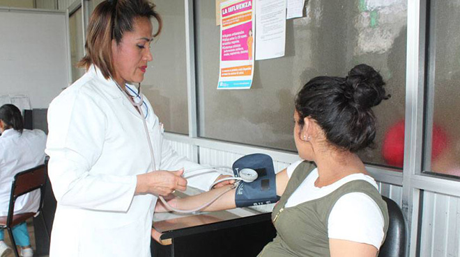 Mujer en el sector sanitario ecuatoriano.