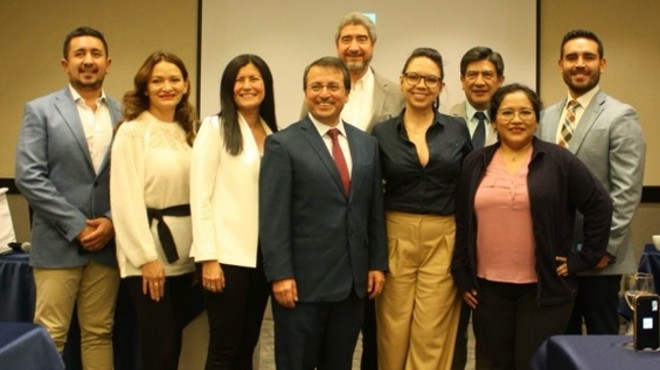 Mario Paz, Cristina Gavilanez, Soraya Cruz, Paola Cceres, Manuel Semprtegui, Hctor Martnez, Alex Espinosa, Paul Rodriguez, Sandra Rodrguez