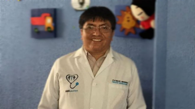 Patricio Herrera, pediatra y docente universitario.