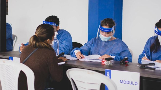 En las unidades de salud de triaje.