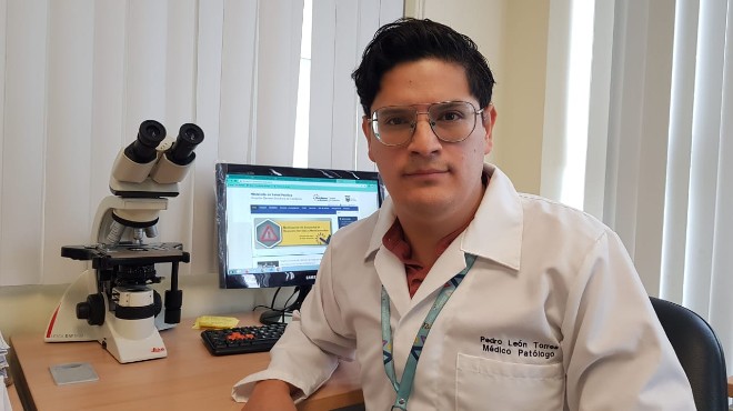 Pedro Len, especialista en Anatoma Patolgica del HGDC.