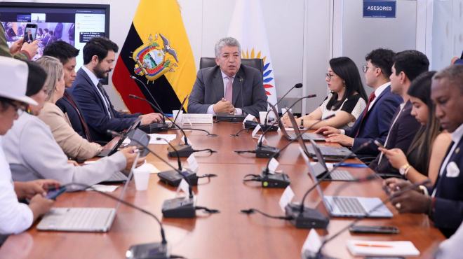 Comisión del Derecho al Trabajo y a la Seguridad Social.