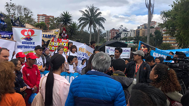 Colectivos de pacientes, mdicos y estudiantes participaron en el plantn.