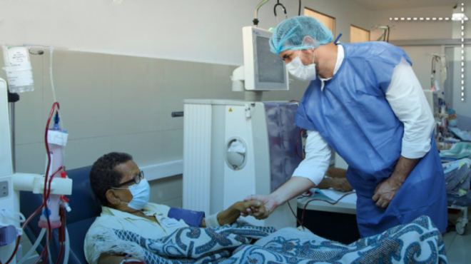 Pacientes renales seguirán recibiendo sus díalisis.