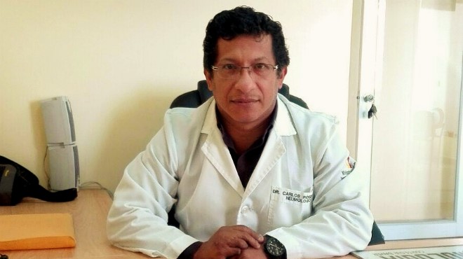 Carlos Rosero, neumlogo del Hospital Eugenio Espejo.