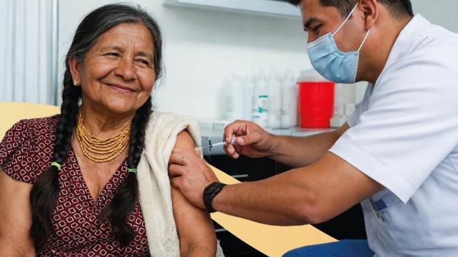 Las personas adultas mayores son un grupo prioritario. 